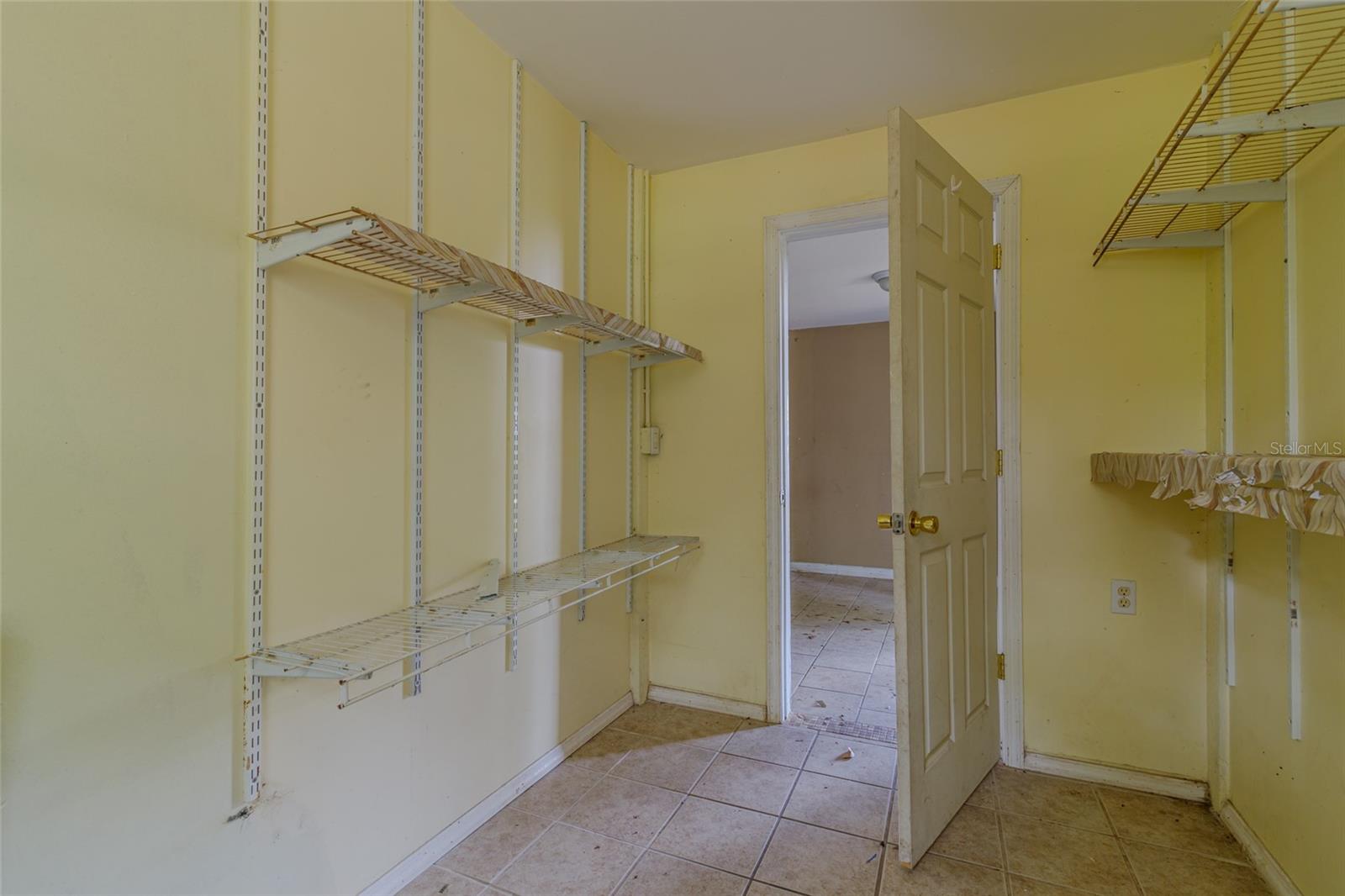OCALA PARK ESTATE - Residential