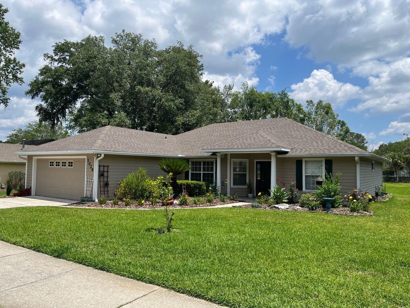 EAGLE POINT CLUSTER PH 2 - Residential Lease