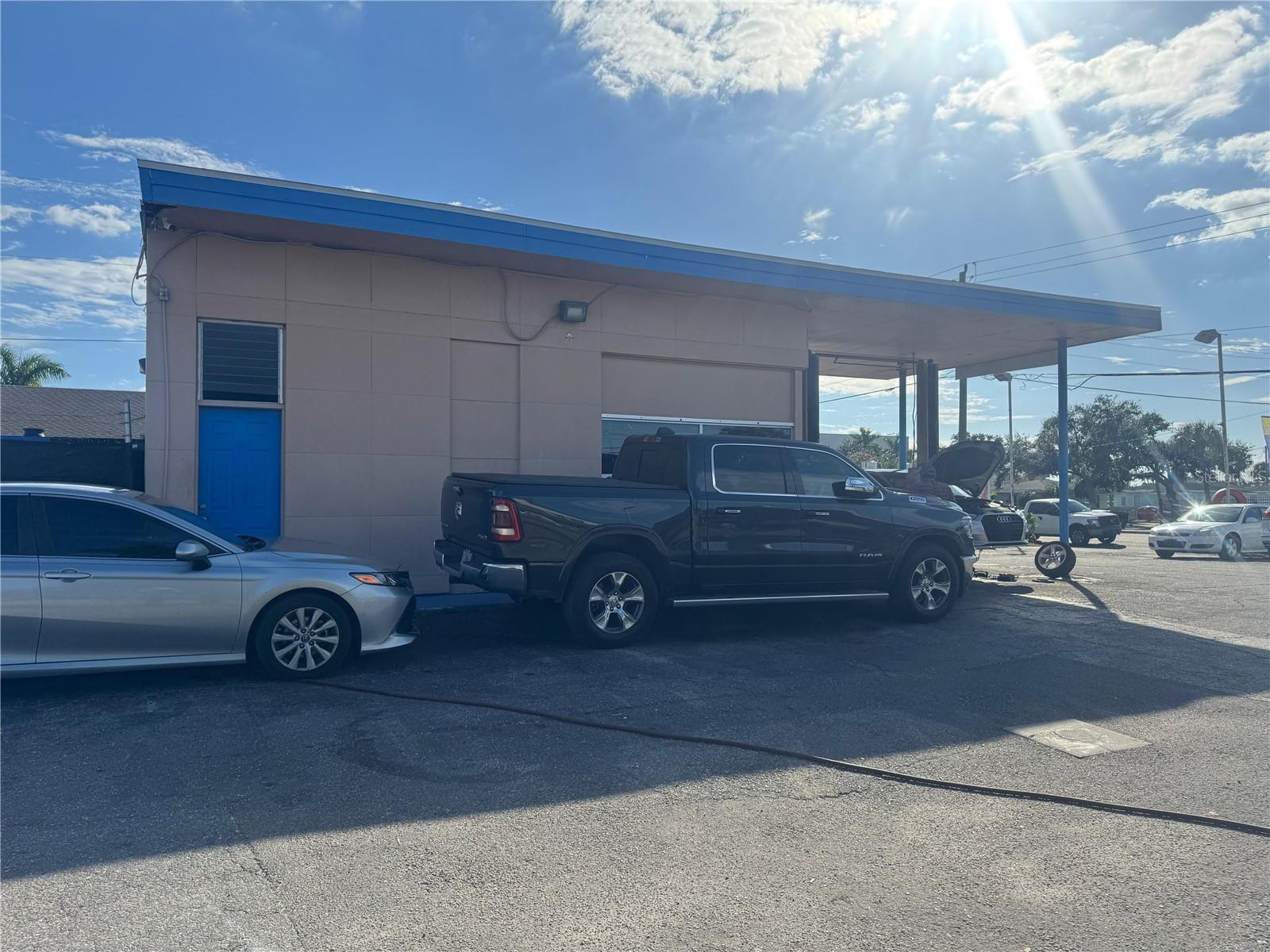 TAMIAMI FLORIDA PARK - Business Opportunity