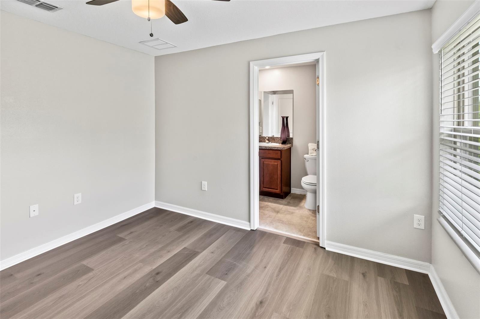 CYPRESS CREEK TOWNHOMES - Residential Lease
