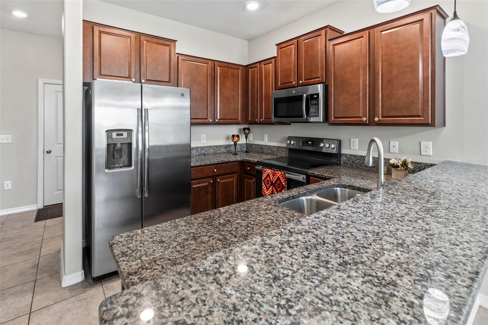 CYPRESS CREEK TOWNHOMES - Residential Lease