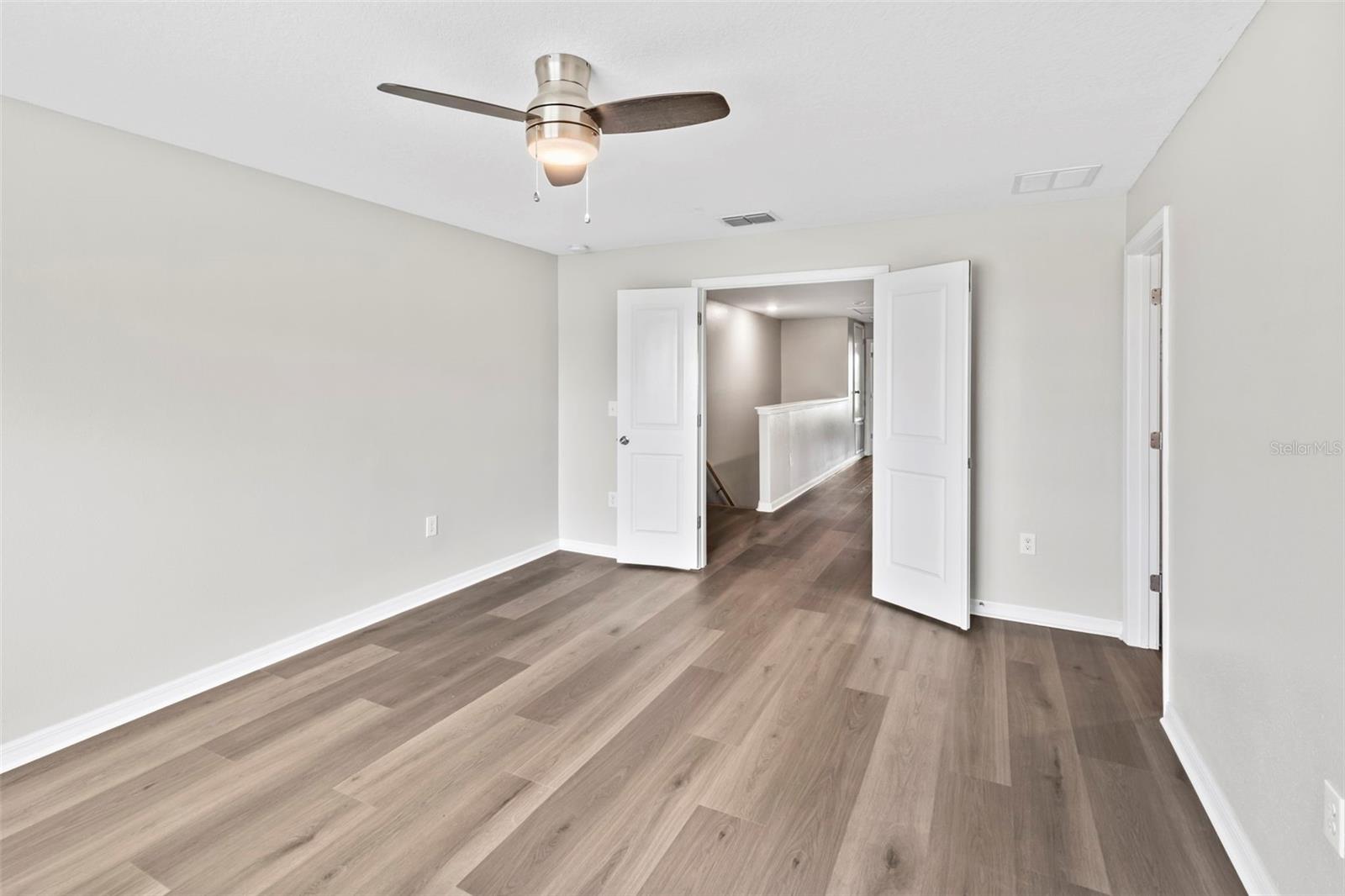 CYPRESS CREEK TOWNHOMES - Residential Lease
