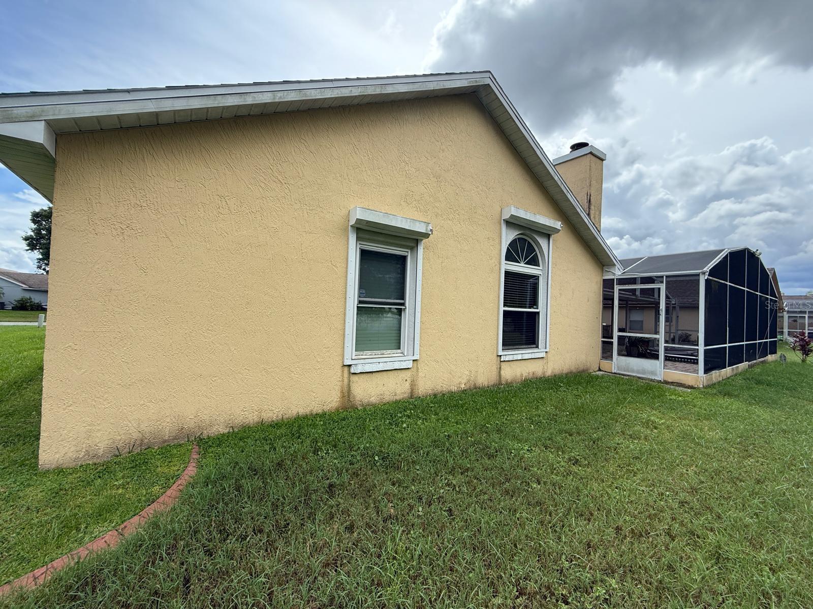 MORELAND ESTATES PH 3 - Residential Lease