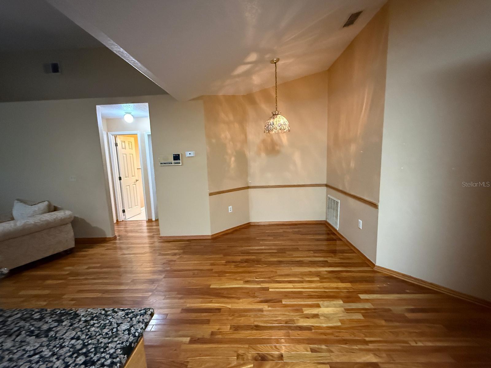 MORELAND ESTATES PH 3 - Residential Lease