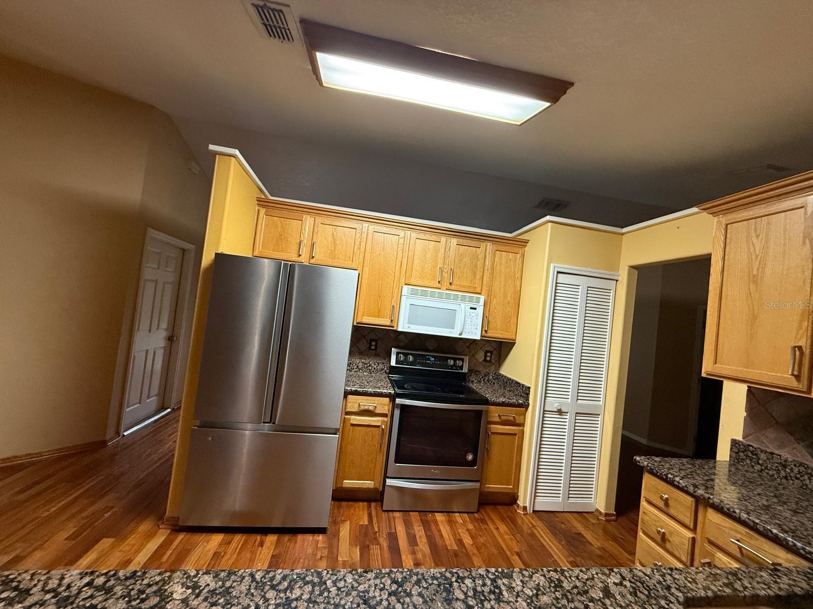 MORELAND ESTATES PH 3 - Residential Lease