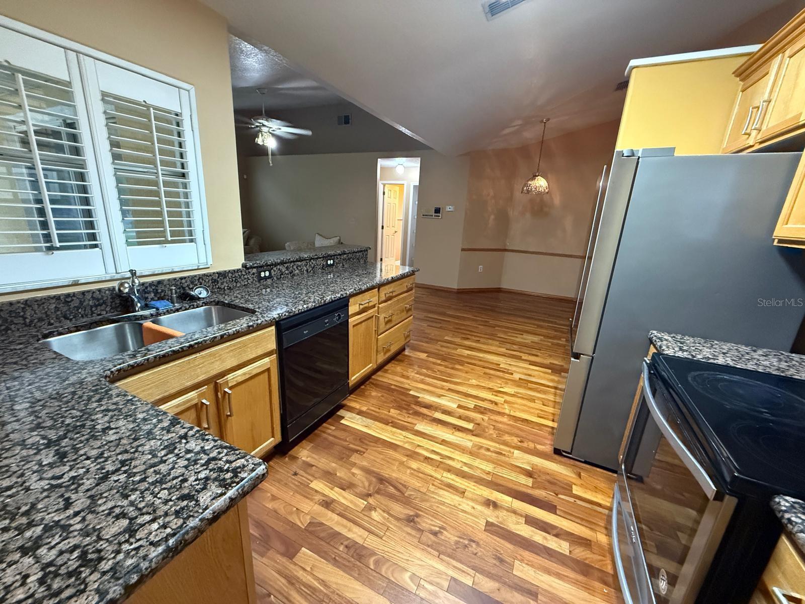 MORELAND ESTATES PH 3 - Residential Lease