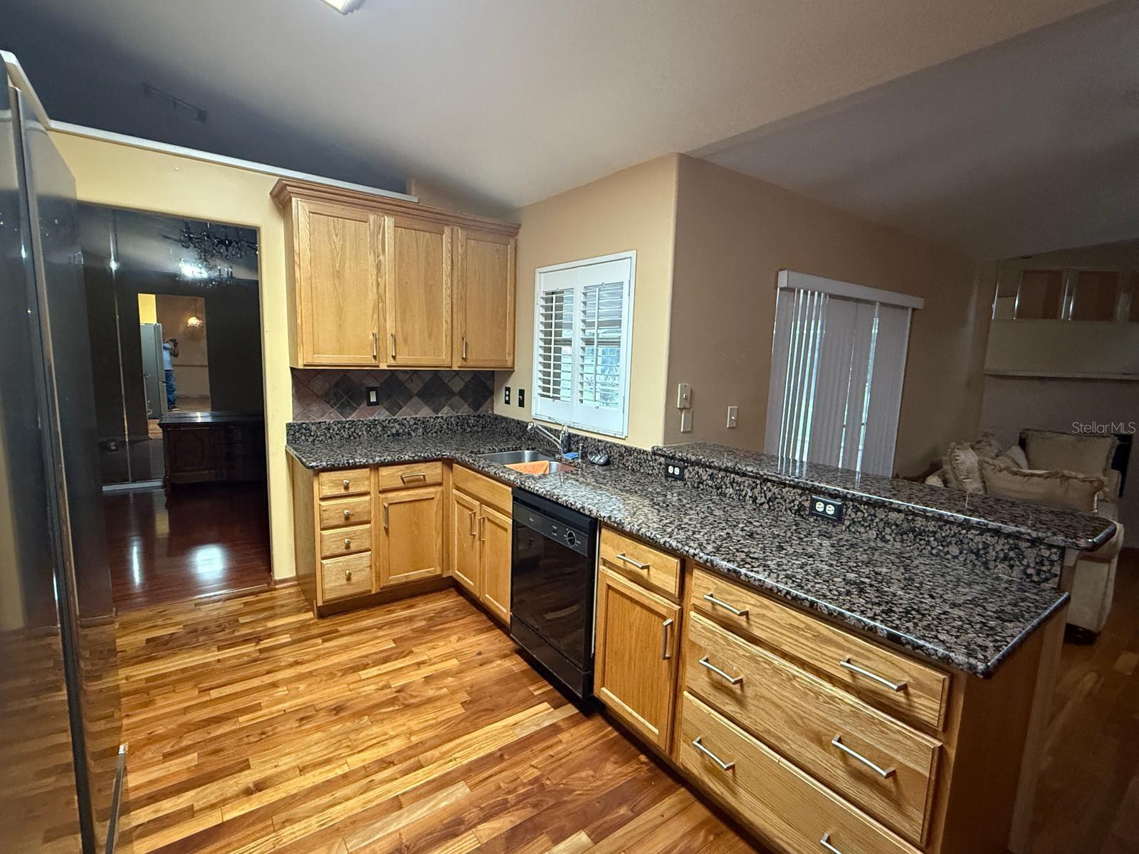 MORELAND ESTATES PH 3 - Residential Lease