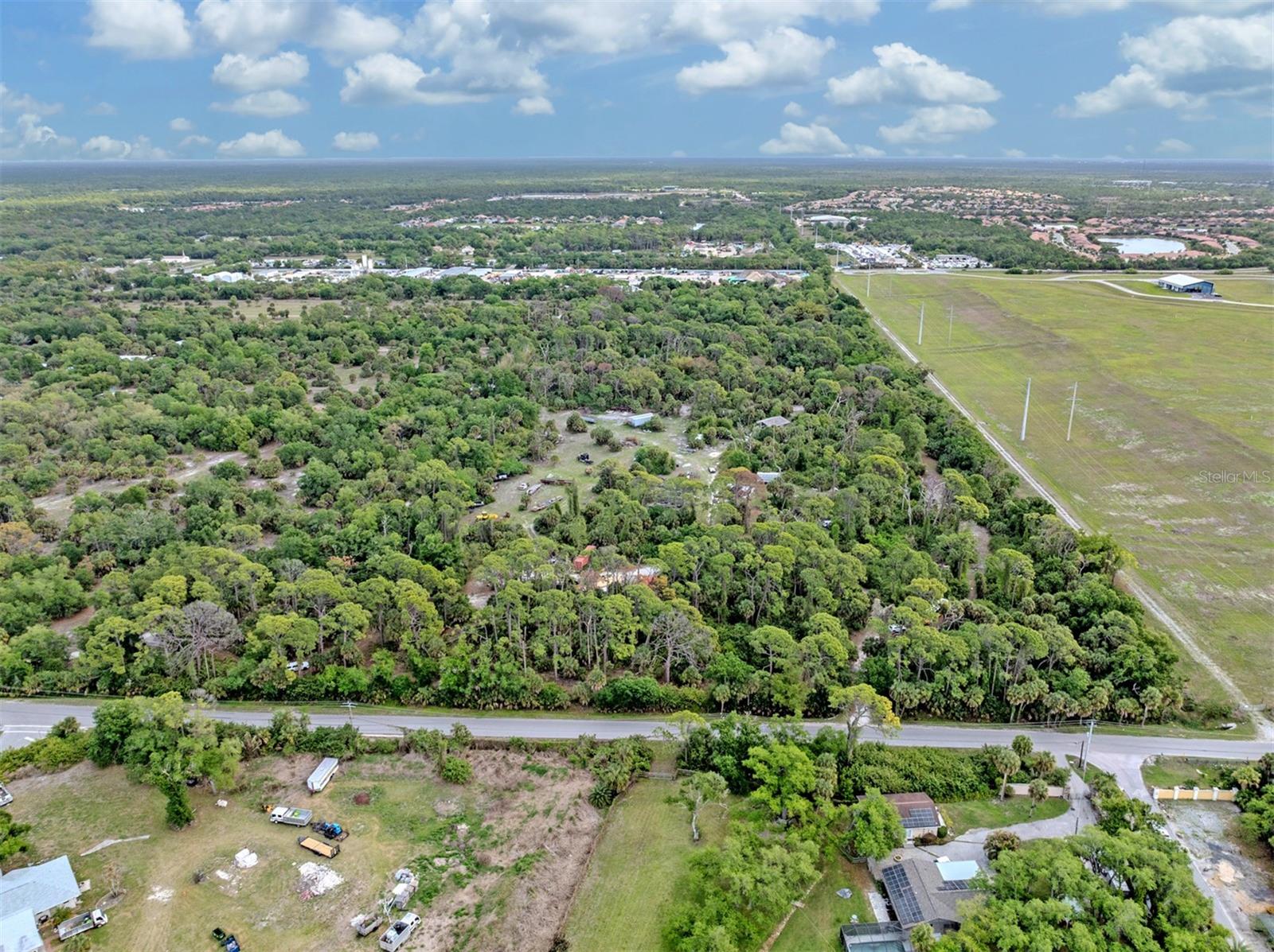 VENICE FARMS - Land
