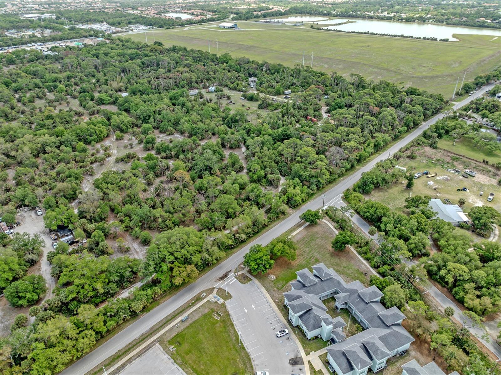 VENICE FARMS - Land