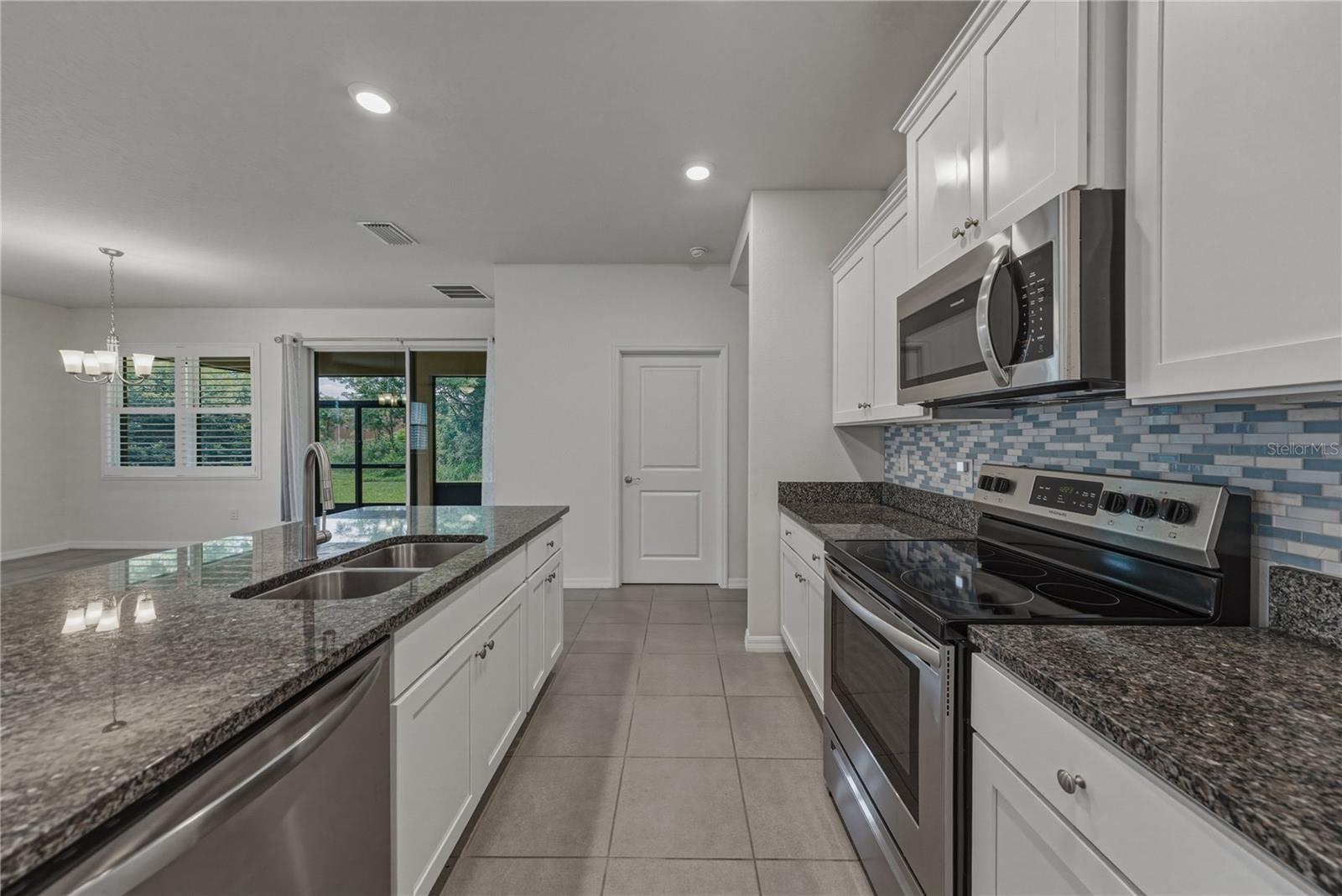 LAKE JOVITA GOLF & COUNTRY CLUB - Residential