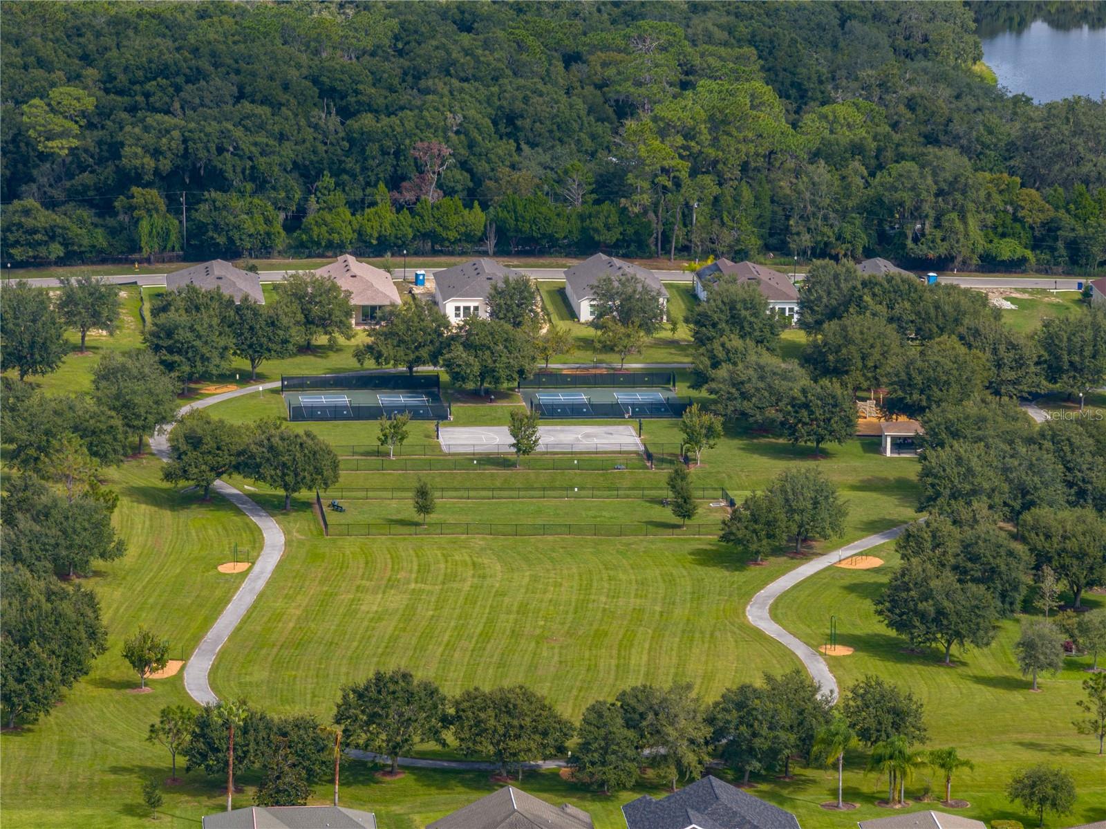 LAKE JOVITA GOLF & COUNTRY CLUB - Residential