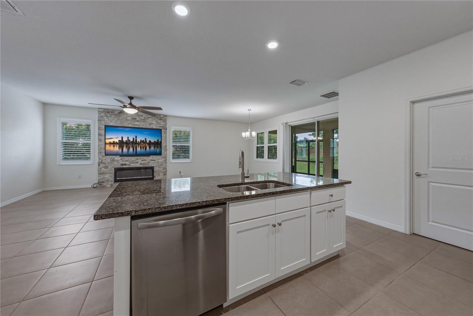 LAKE JOVITA GOLF & COUNTRY CLUB - Residential