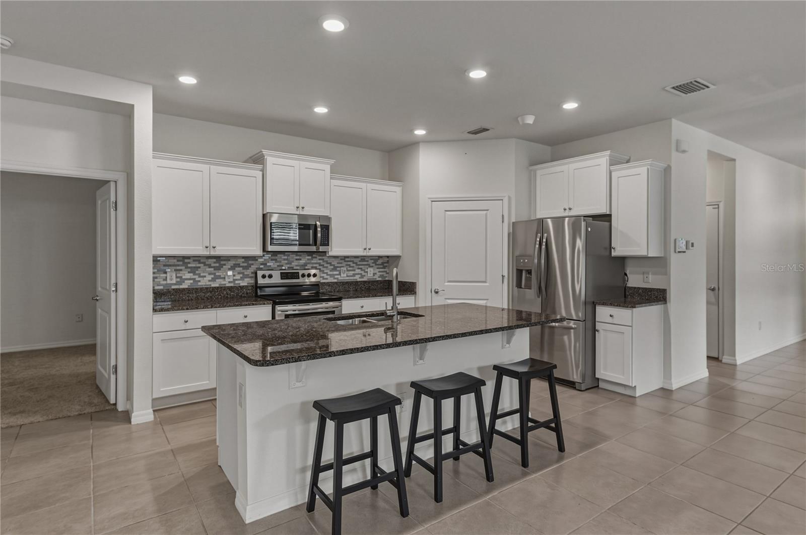 LAKE JOVITA GOLF & COUNTRY CLUB - Residential