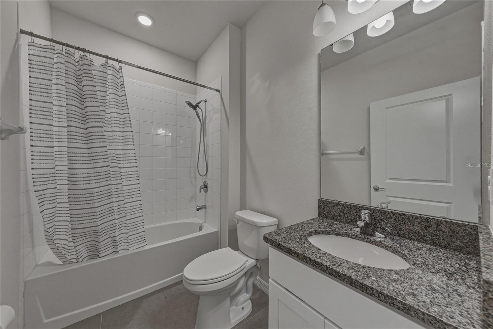 LAKE JOVITA GOLF & COUNTRY CLUB - Residential