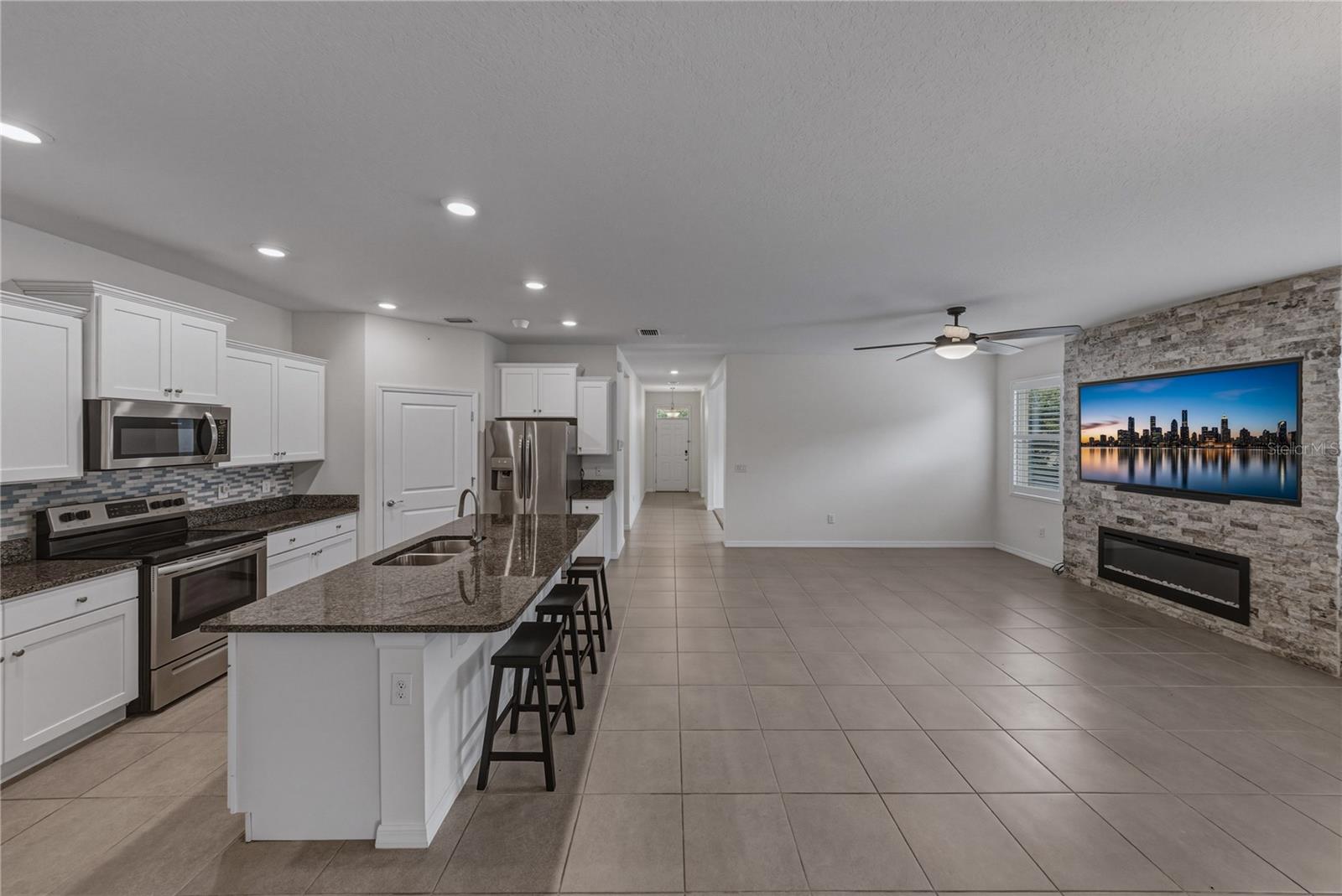LAKE JOVITA GOLF & COUNTRY CLUB - Residential
