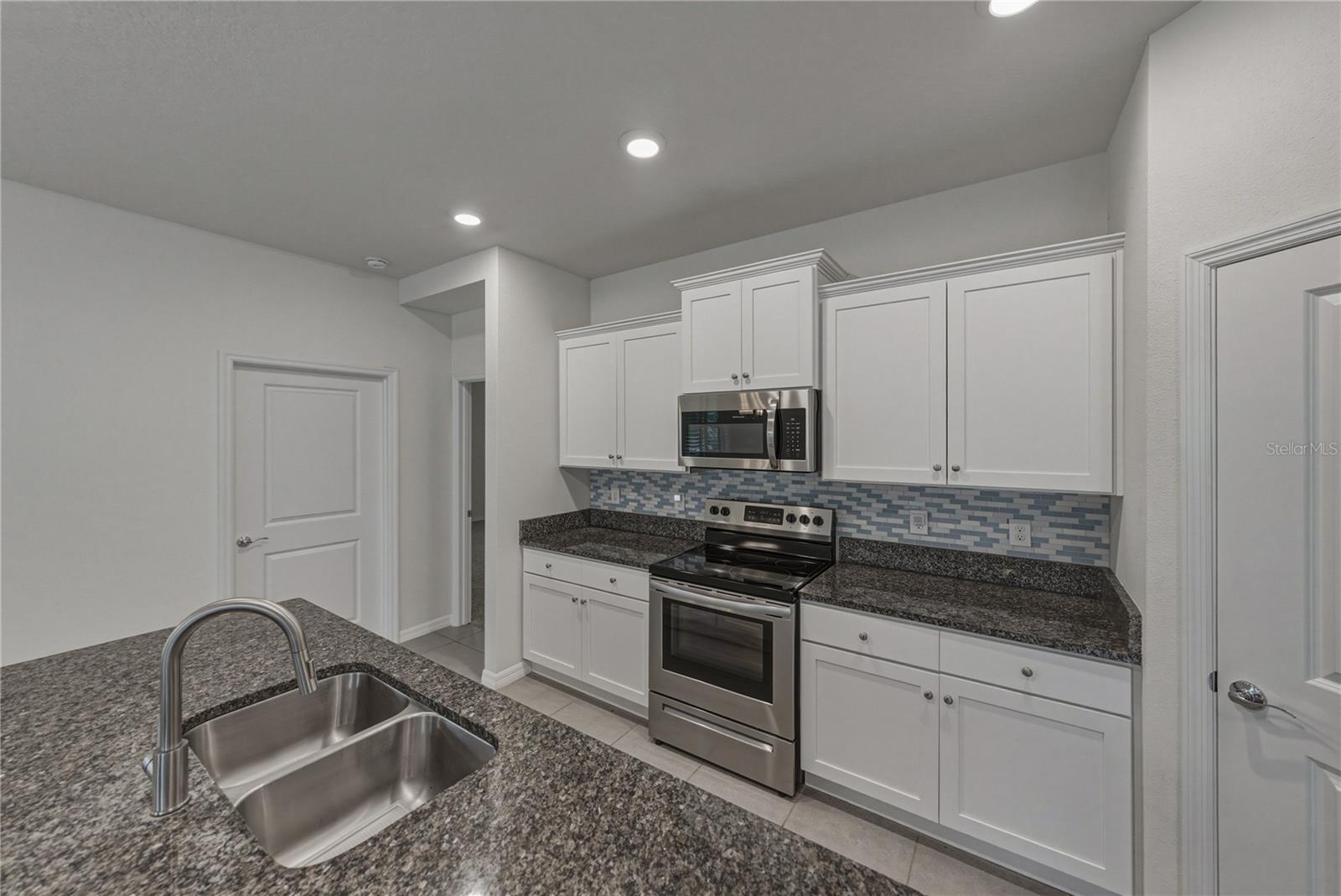 LAKE JOVITA GOLF & COUNTRY CLUB - Residential