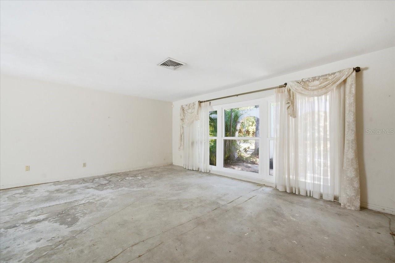 DANAE ACRE - Residential
