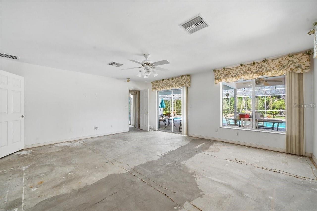 DANAE ACRE - Residential