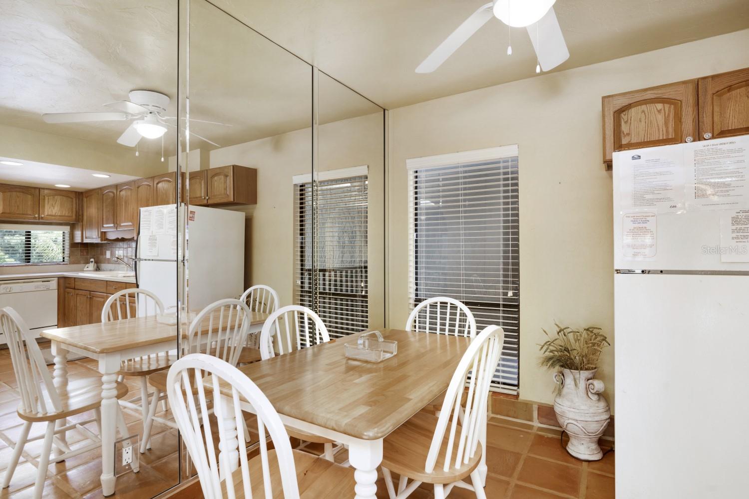 BAY OAKS - Residential