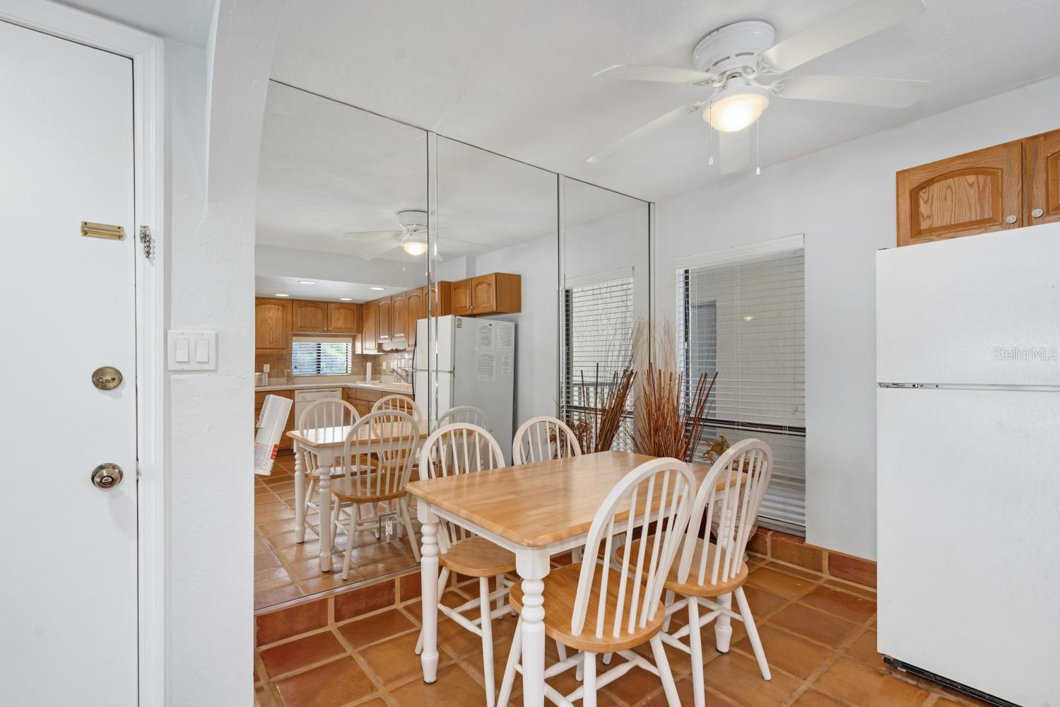 BAY OAKS - Residential