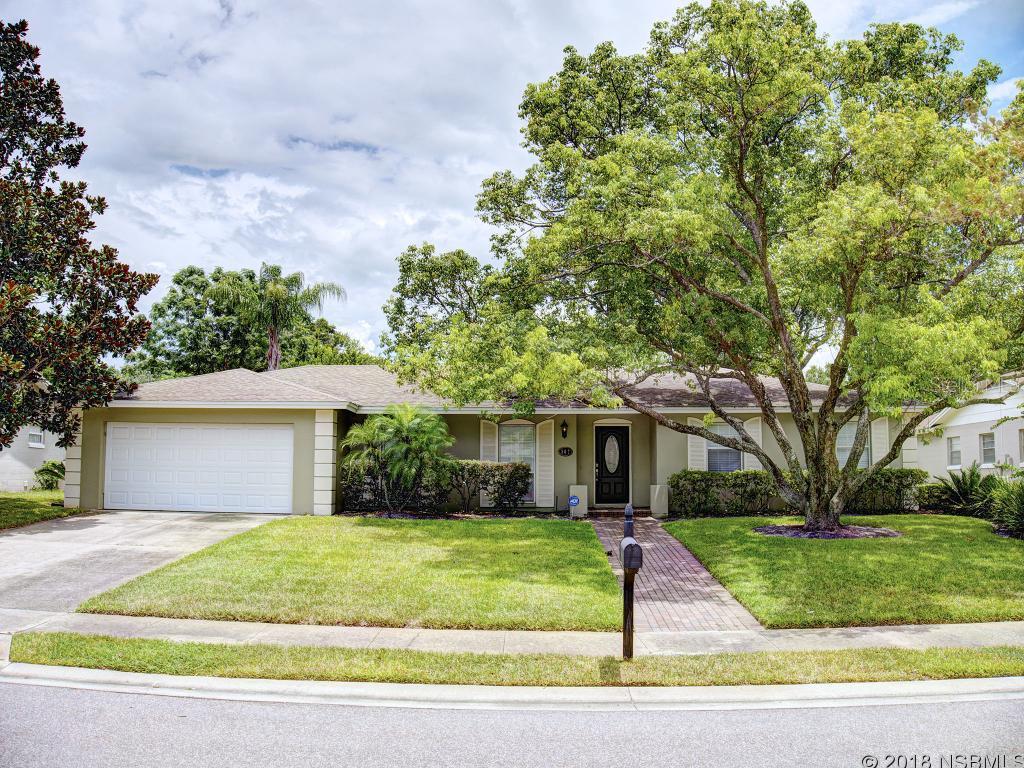 Beautiful 3/2 pool home. Completely remodeled.  Travertine floors in kitchen and living. Cherry cabinets in kitchen.