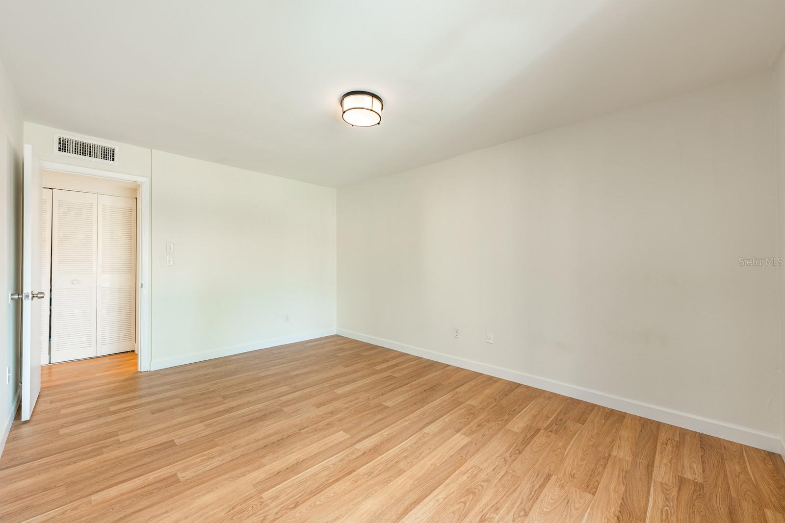 OAK SHADOWS CONDO - Residential
