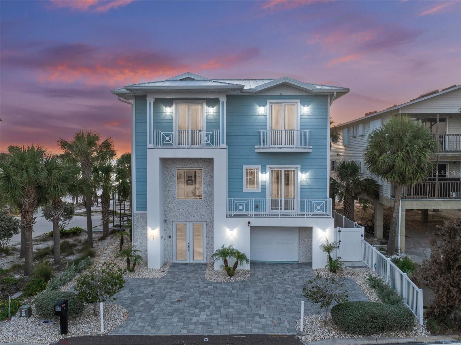 INDIAN ROCKS - Residential