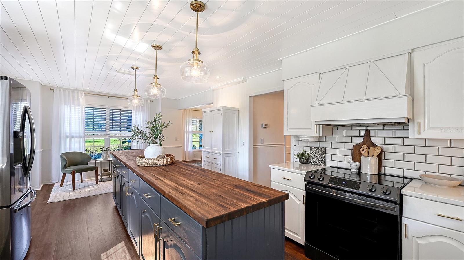 MAGNOLIA HILL - Residential