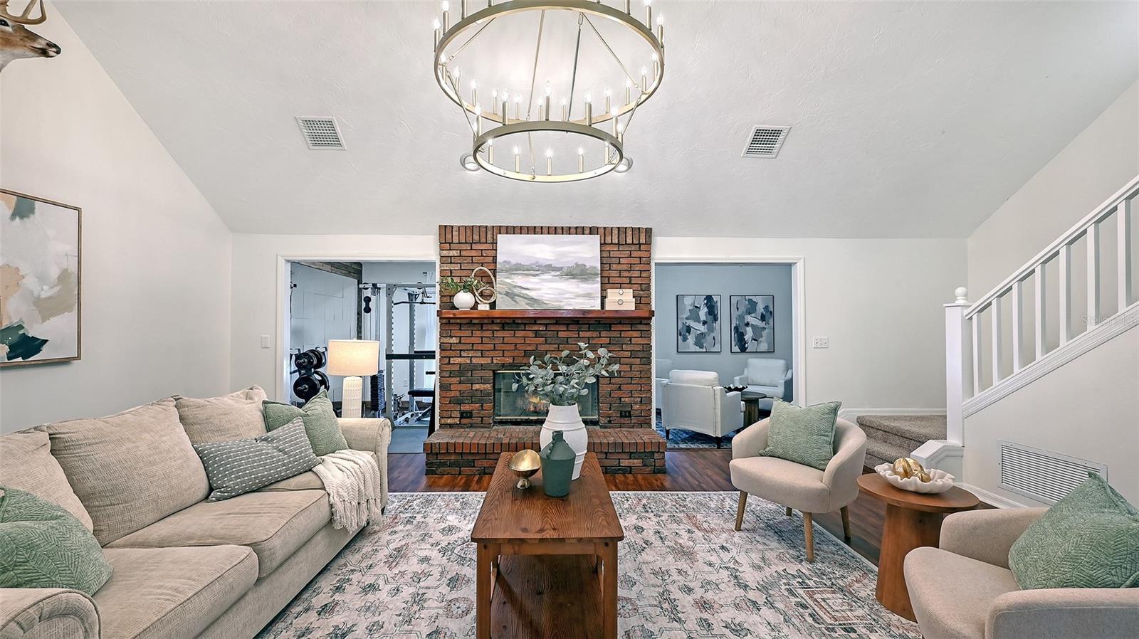 MAGNOLIA HILL - Residential