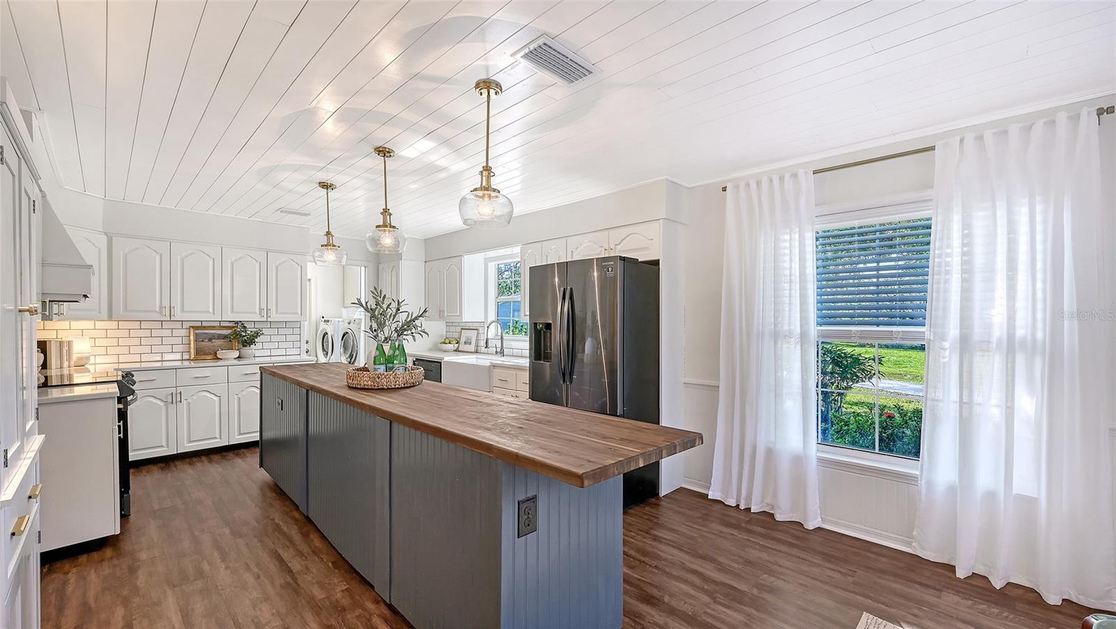 MAGNOLIA HILL - Residential