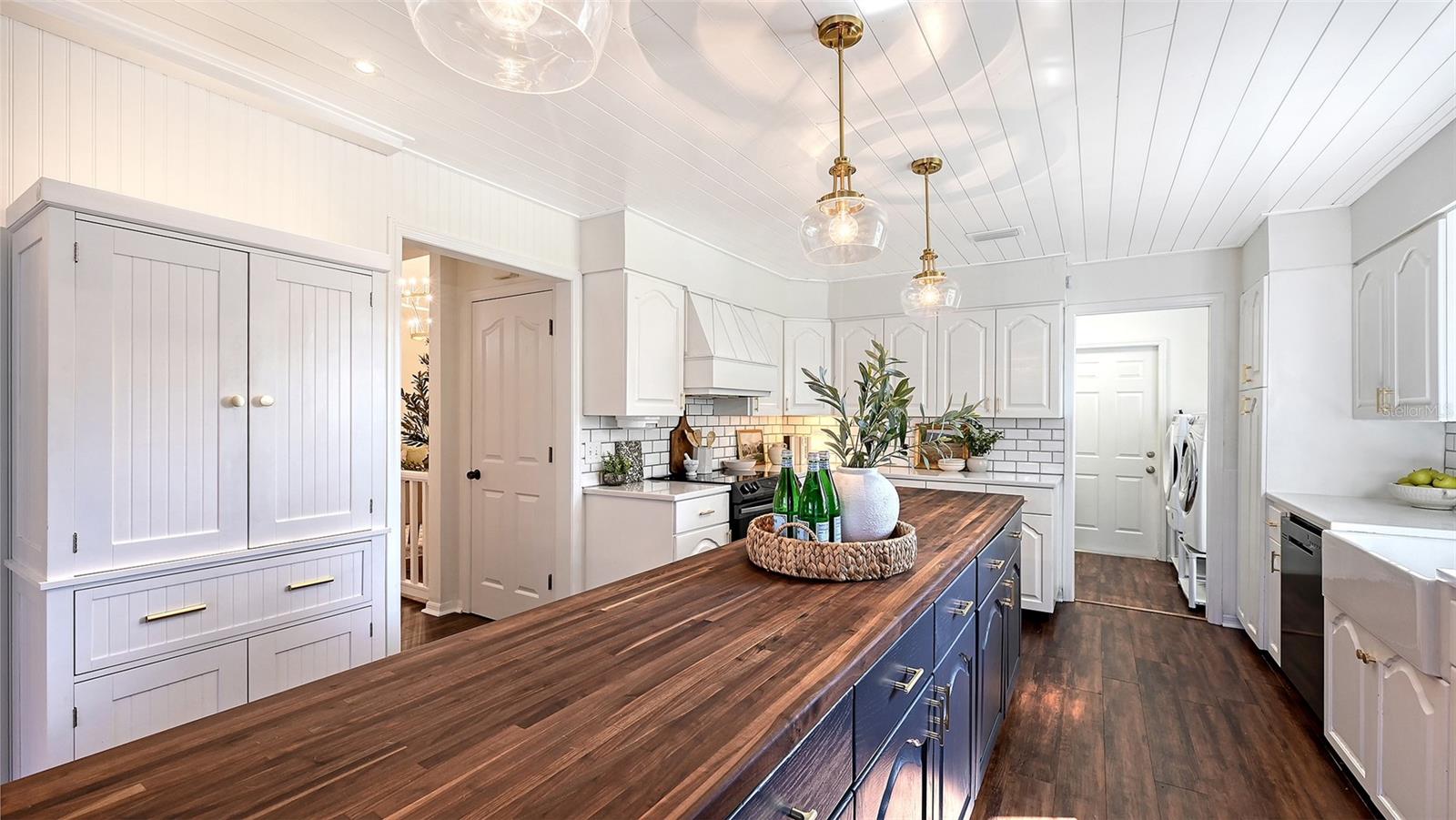 MAGNOLIA HILL - Residential