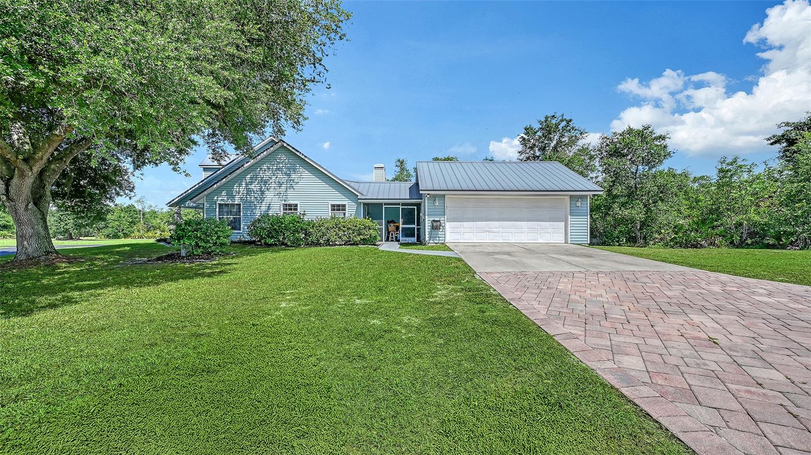 MAGNOLIA HILL - Residential