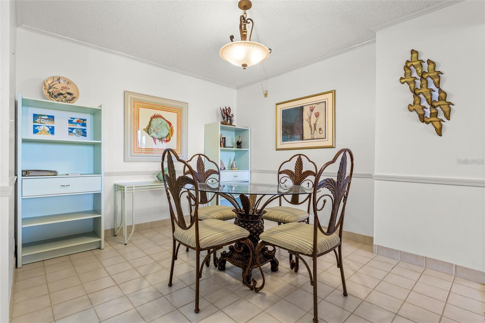 KEY CAPRI CONDO - Residential