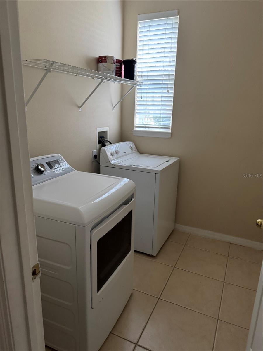 FLAGSHIP PARK A CONDO - Residential Lease