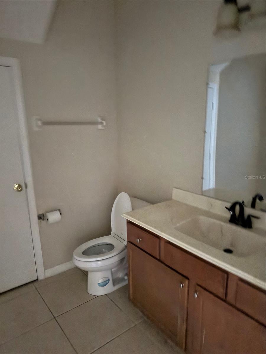 FLAGSHIP PARK A CONDO - Residential Lease