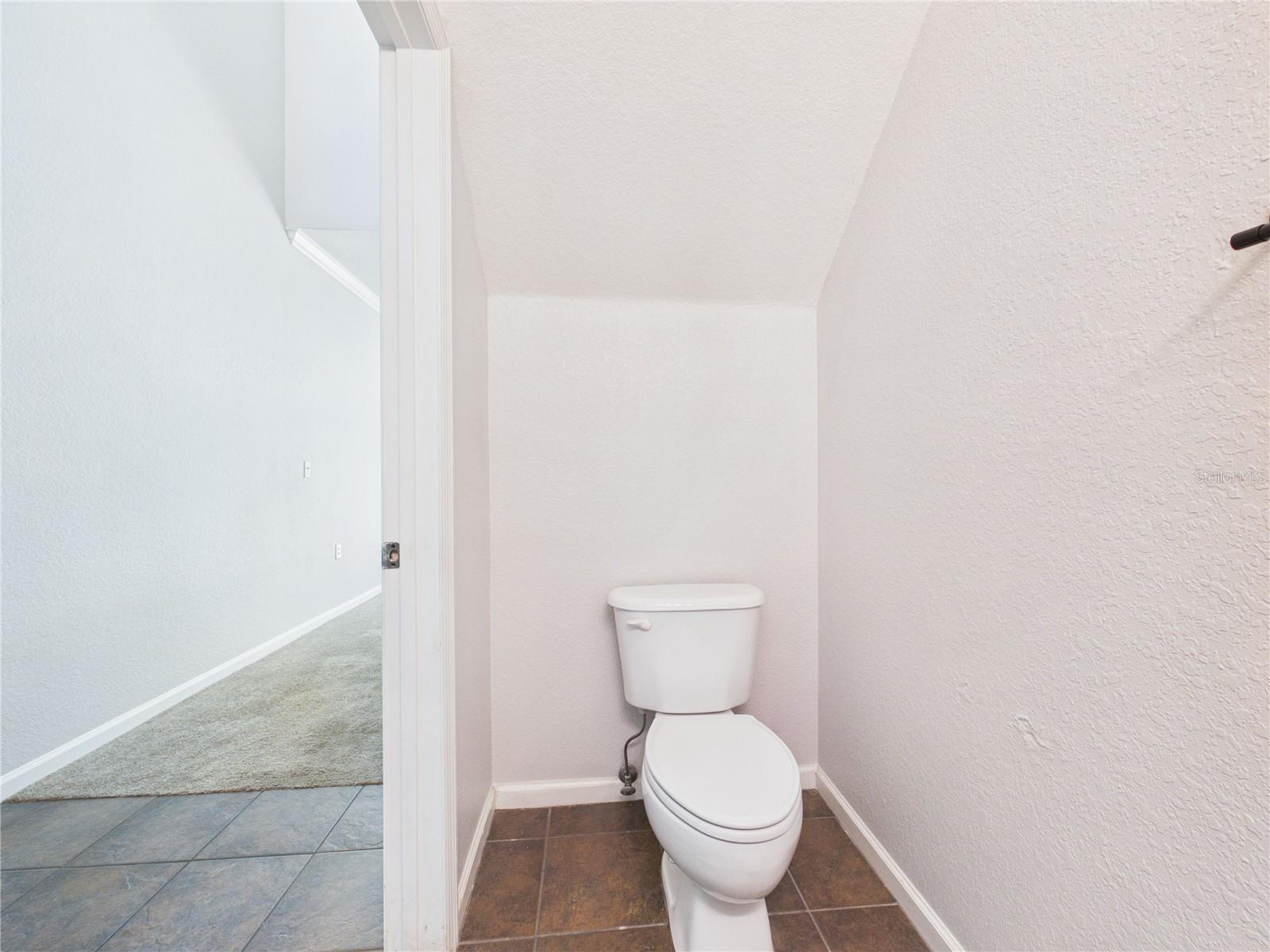 EMERALD POINTE TWNHMS AT TA - Residential Lease
