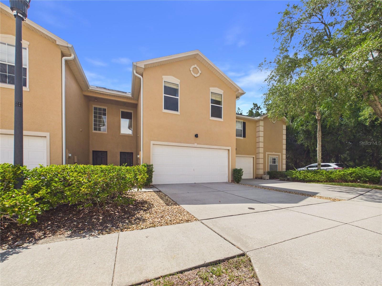 EMERALD POINTE TWNHMS AT TA - Residential Lease