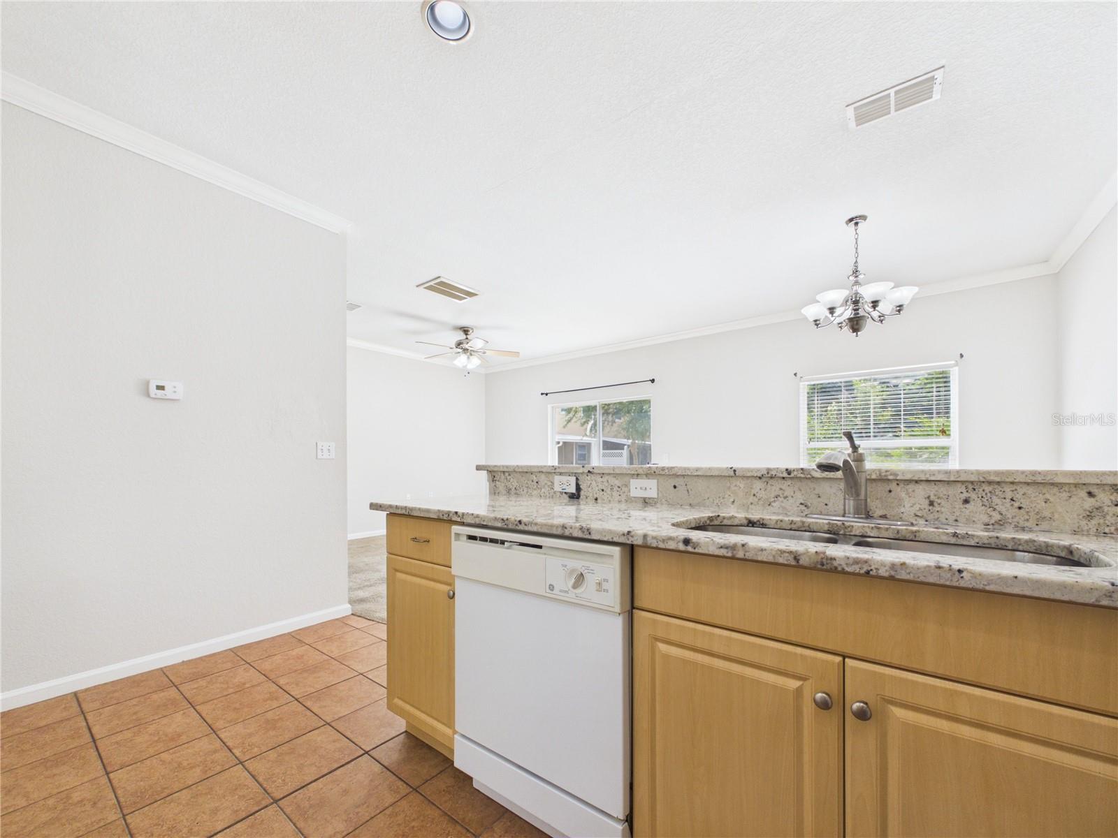 EMERALD POINTE TWNHMS AT TA - Residential Lease
