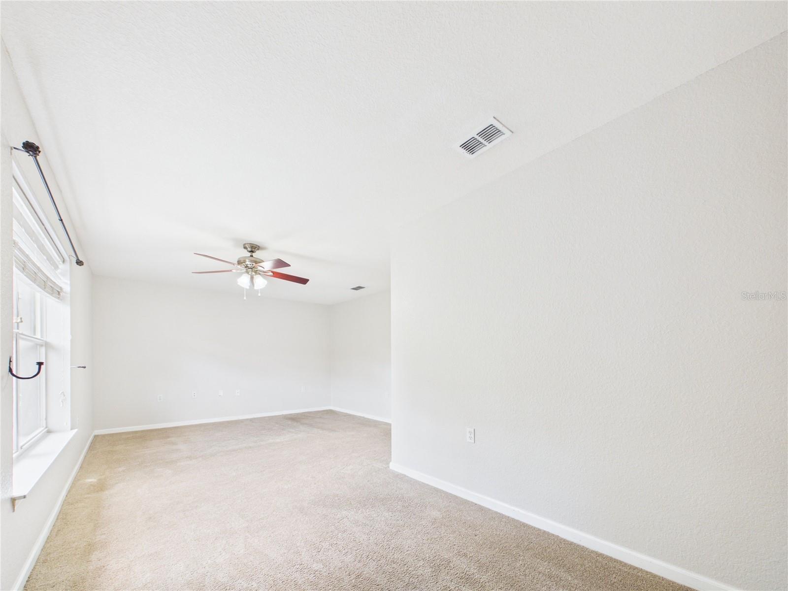 EMERALD POINTE TWNHMS AT TA - Residential Lease