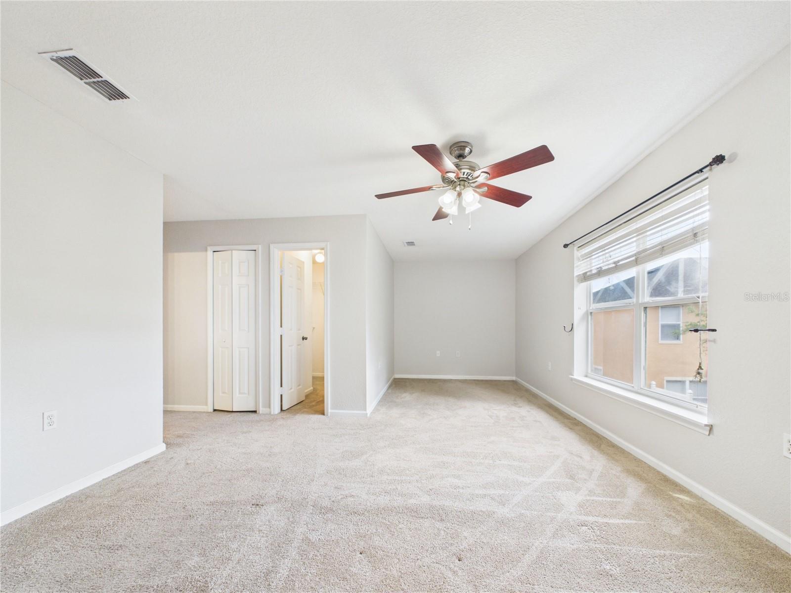 EMERALD POINTE TWNHMS AT TA - Residential Lease