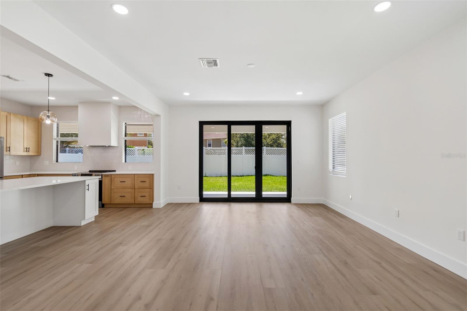 SUNSET ADD - Residential