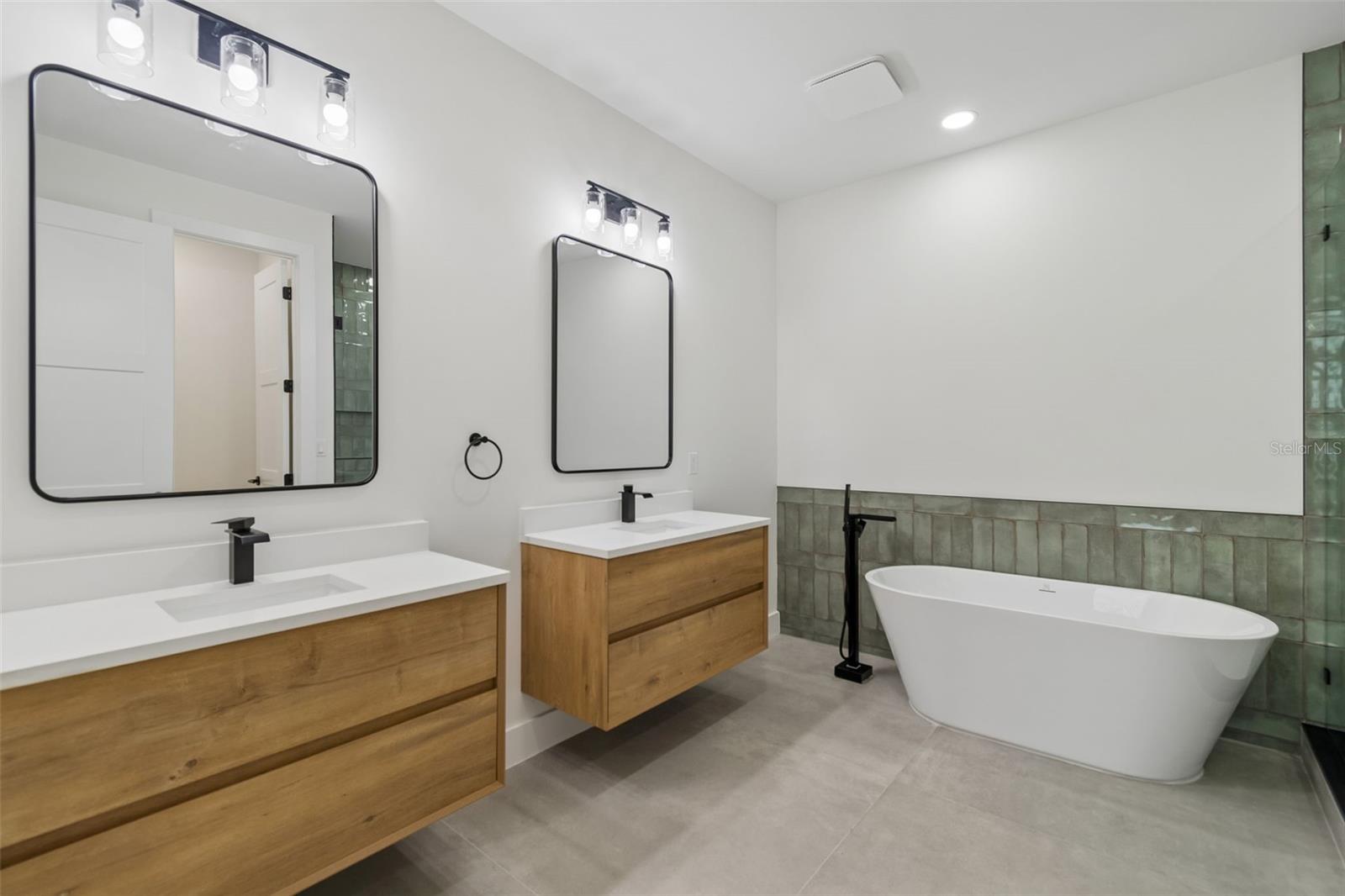 SUNSET ADD - Residential