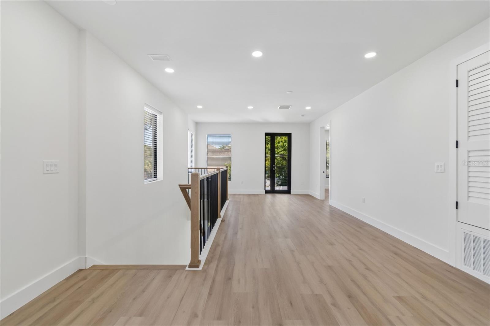 SUNSET ADD - Residential