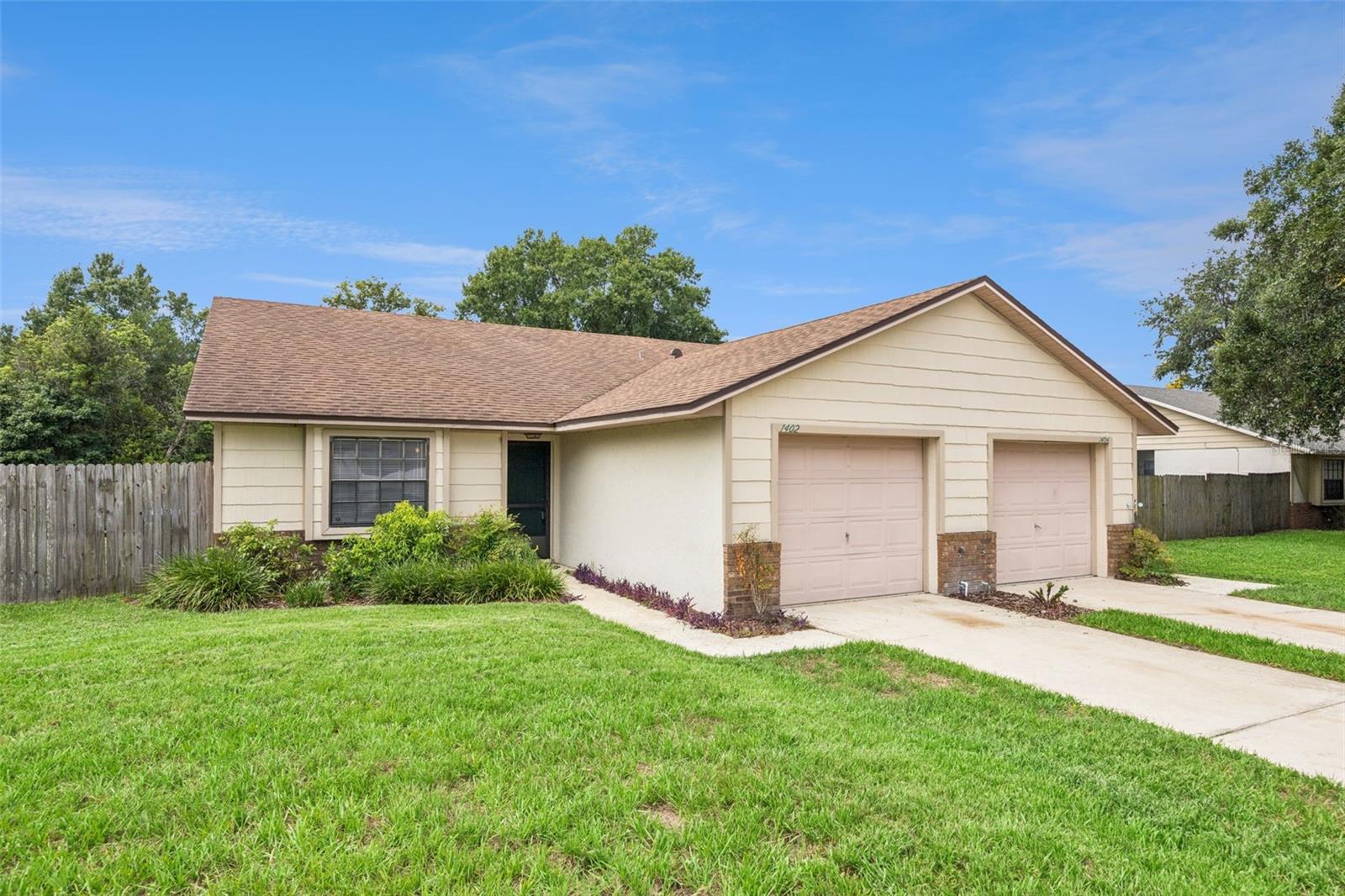 TWIN OAKS - Residential Income