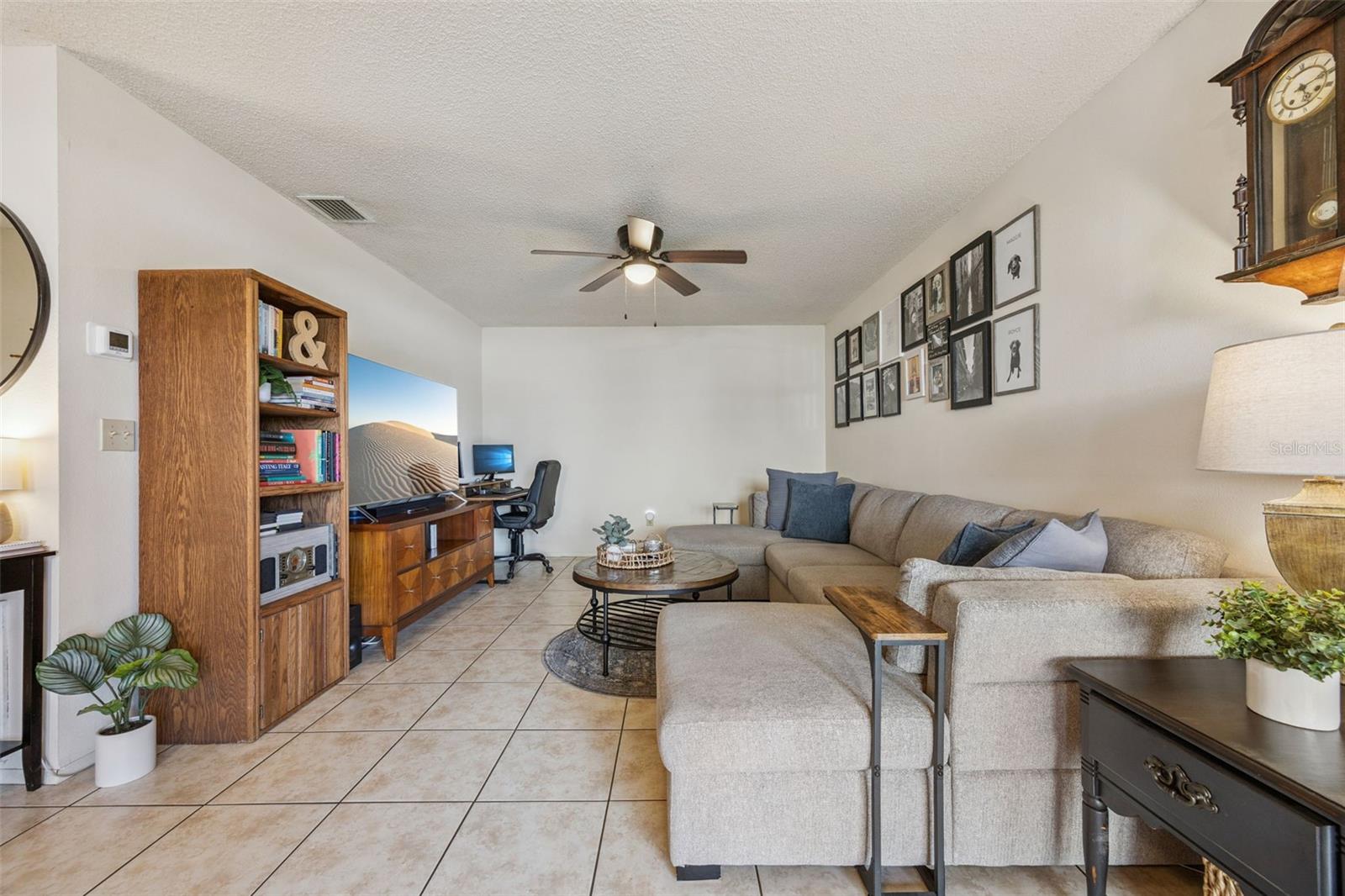 TWIN OAKS - Residential Income
