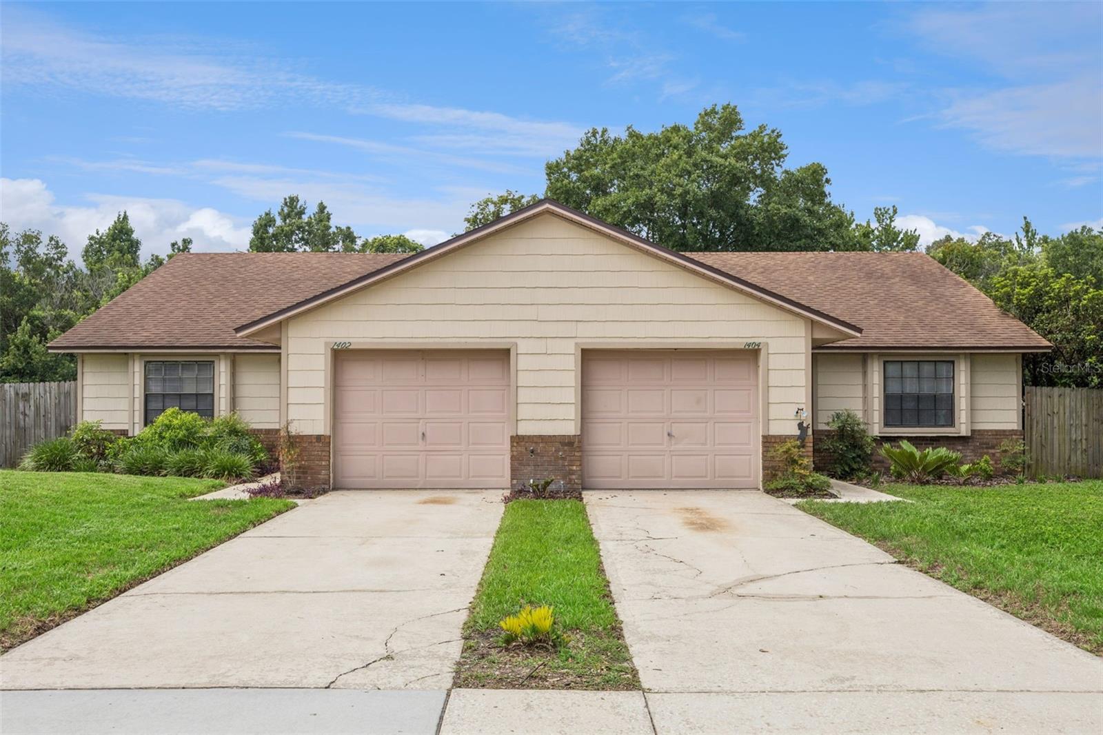 TWIN OAKS - Residential Income