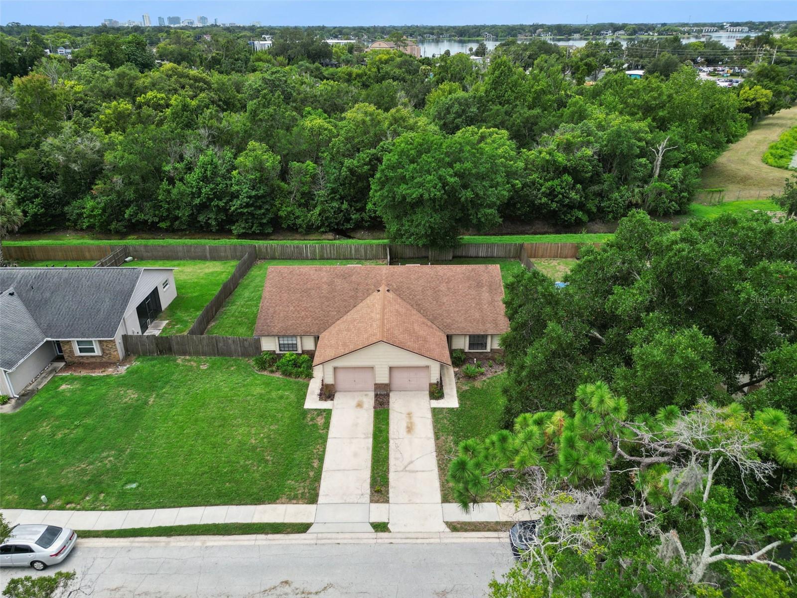 TWIN OAKS - Residential Income