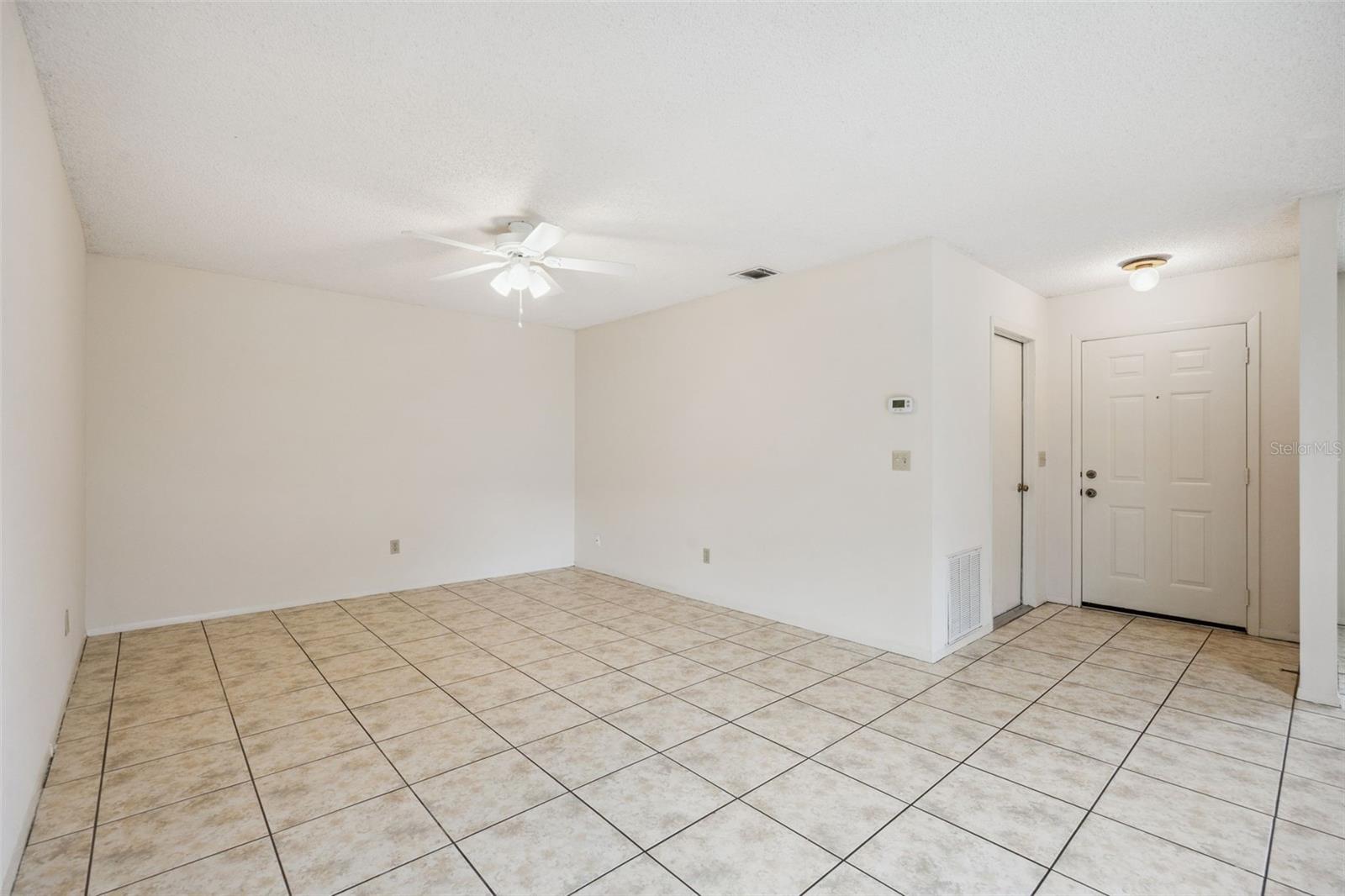 TWIN OAKS - Residential Income