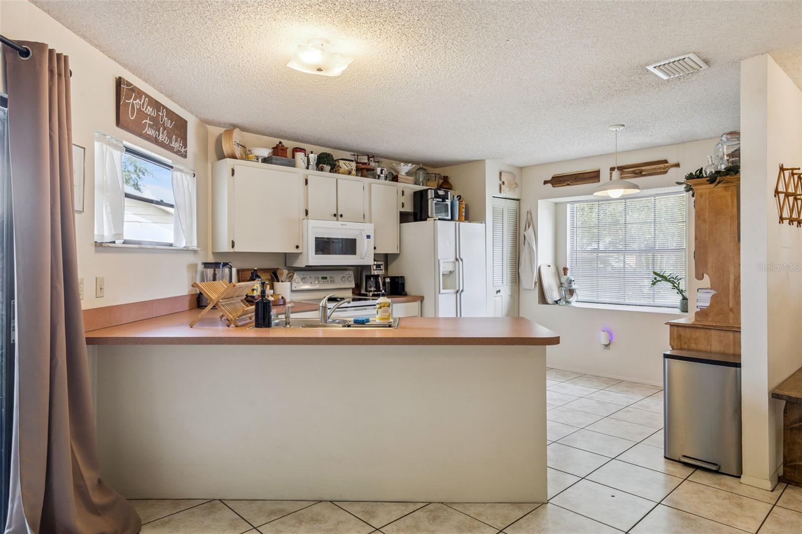 TWIN OAKS - Residential Income
