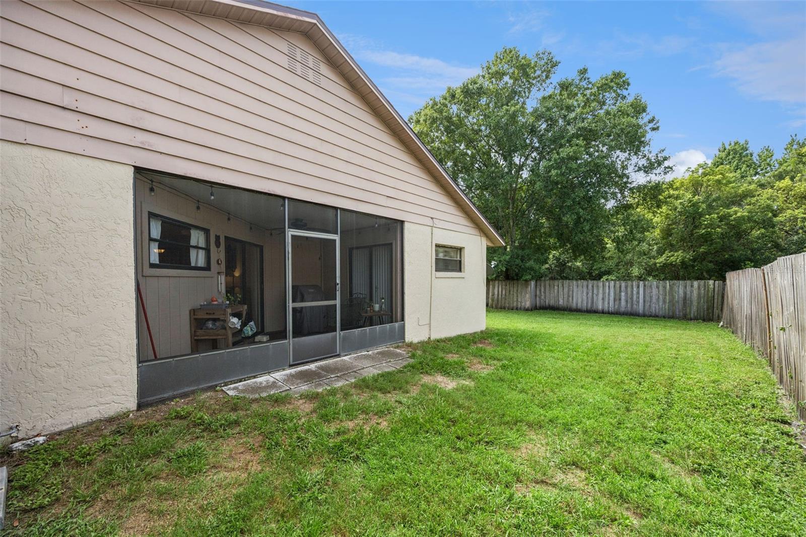 TWIN OAKS - Residential Income